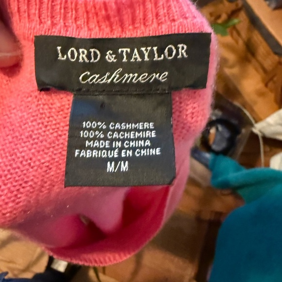 Lord & Taylor Soft Pink Cashmere Long Sleeve Sweater Women's Sz M - Picture 2 of 5